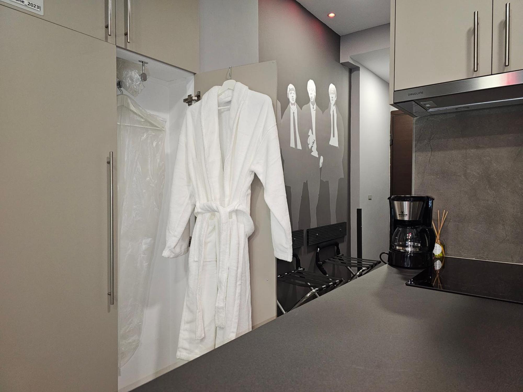 Dione Luxury Business Suite In The Heart Of Atenas Exterior foto